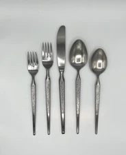 Winthrop Stainless Japan Fiddle Fern Set of 22  Mid Century Modern Flatware