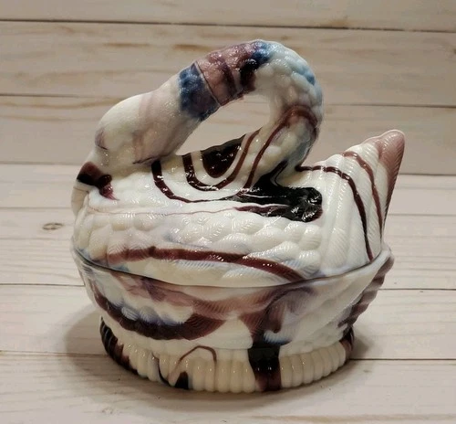 VINTAGE PURPLE SLAG MILK GLASS SWAN GOOSE  SWIRLD CANDY DISH