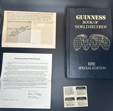 Vintage 1982 Guinness World Records Hardcover Special Edition incl. ALL INSERTS