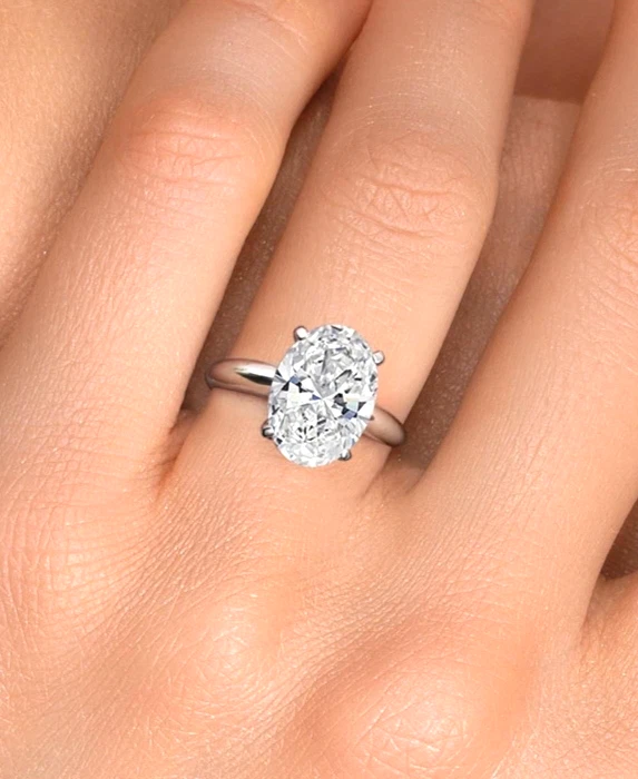 900 Platinum 2.50 Carat Oval Cut Lab Grown Diamond Solitaire Engagement Ring - Image 2 of 4