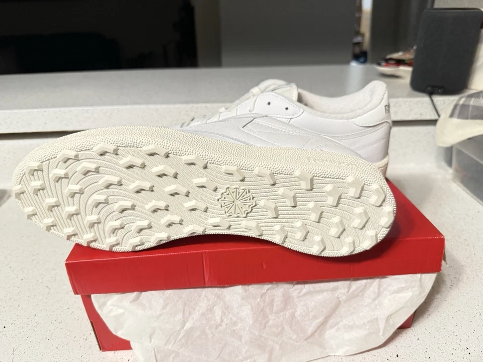 Reebok Club C Golf Blanco Tiza Talla 12 Hombre Nuevo con Caja 100% Auténtico Foto 2 de 4
