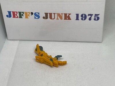 Transformers ROTF Battlefield Bumblebee Deluxe Figure right arm part only