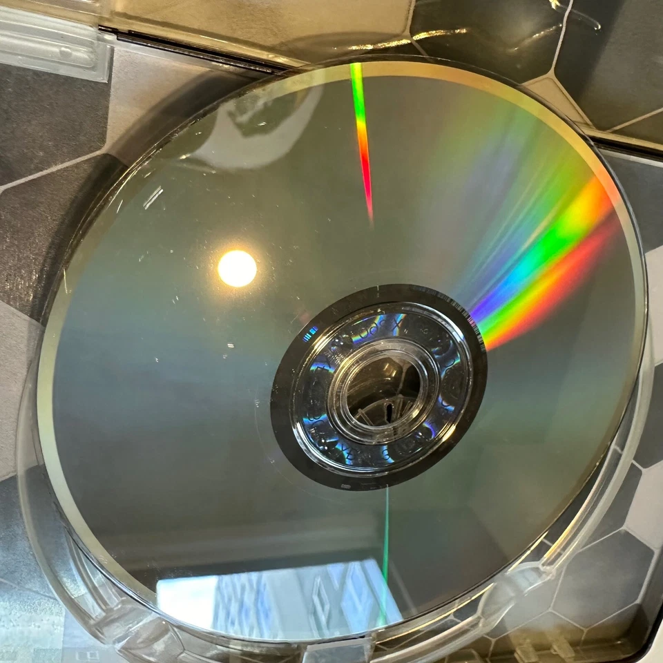 EA Sports FIFA Soccer 13 Xbox 360 Steelbook Case w/ FIFA 14 Game Disc - Image 4 of 4