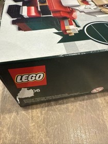 LEGO Seasonal: Lego Santa (40206) New In Box (Box Wear)