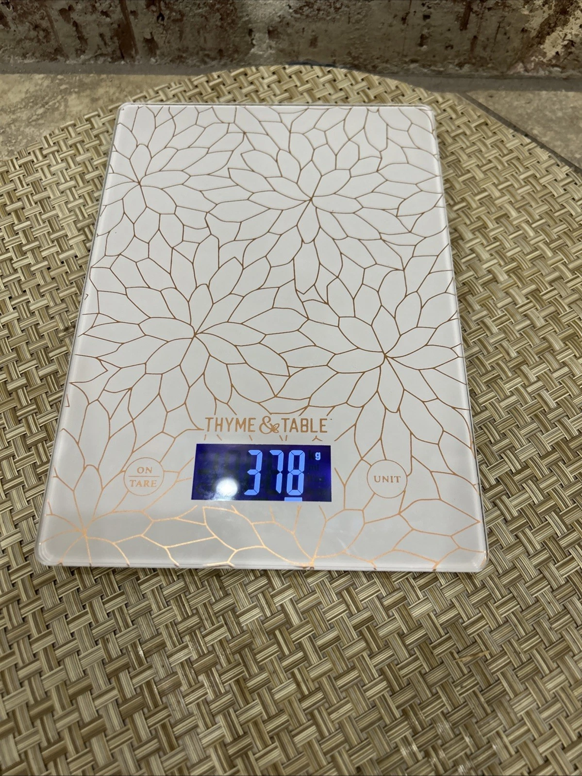 Thyme & Table Digital Kitchen Scale, Used Great Condition