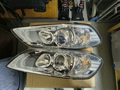 Original Halogen Frontscheinwerfer paar Volvo C30 