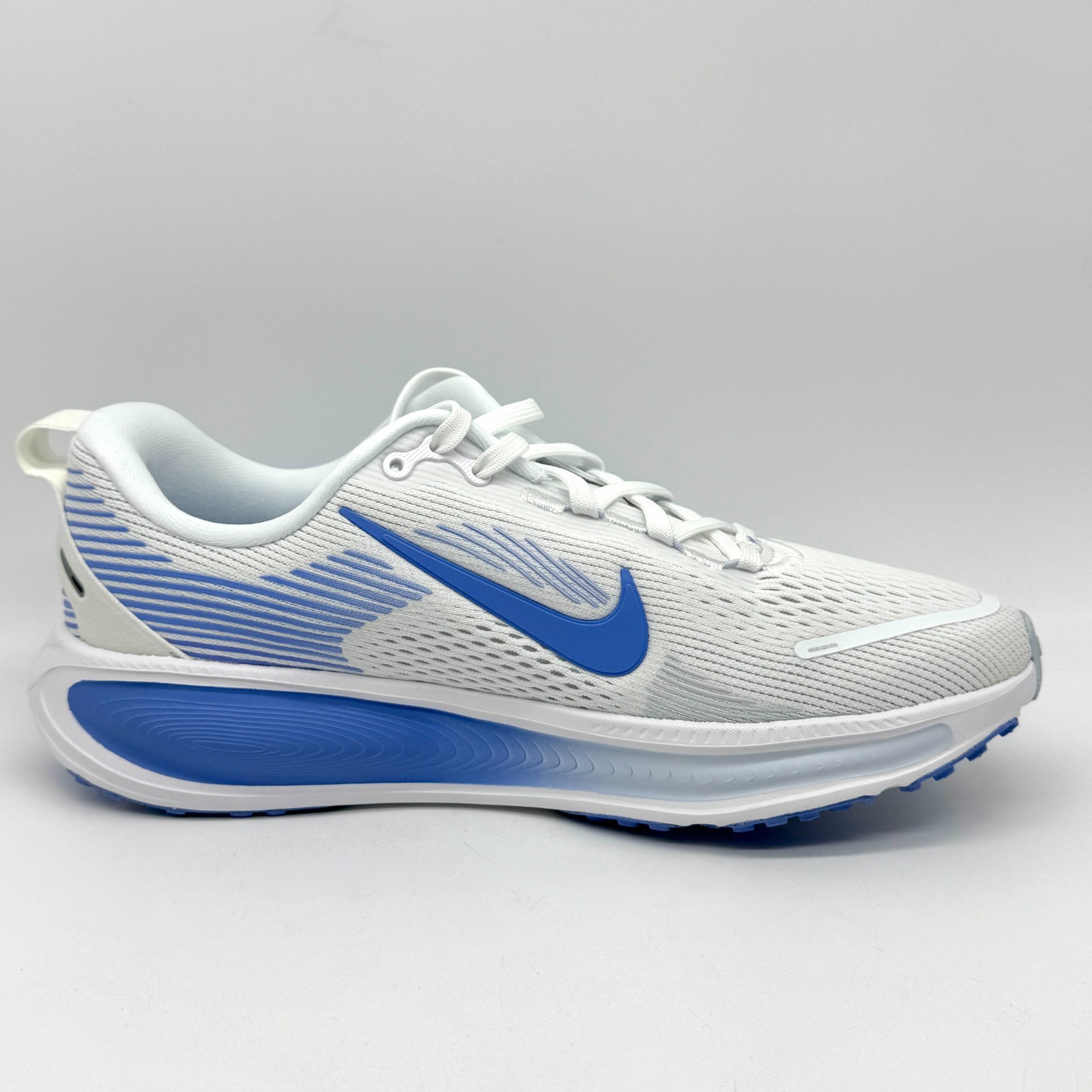 Nike Vomero 18 White Blue Shoes Sz 6.5Y / Womens 8 New Running HQ2157-109 thumbnail 7