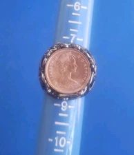 Vintage Silver Tone Ring with Canada Coin. Sz 8