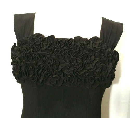 Pequeño Vestido Negro de R&M Richards Talla 6 Corpiño con Volantes - Forrado - Sin Mangas - Imagen 3 de 9