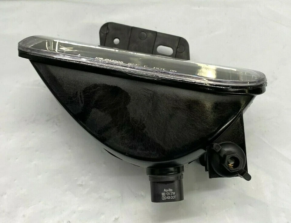 Dorman 923-840 Driver Side Fog Light Assembly  - Image 4 of 4