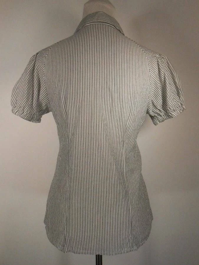 Hermosa Blusa Para Mujer Talla 2 Michael Kors Gris Rayas Volantes Manga Corta Foto 4 de 4
