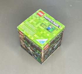 NIB Retired LEGO Minecraft Set (21102) - Minecraft Micro World: The Forest