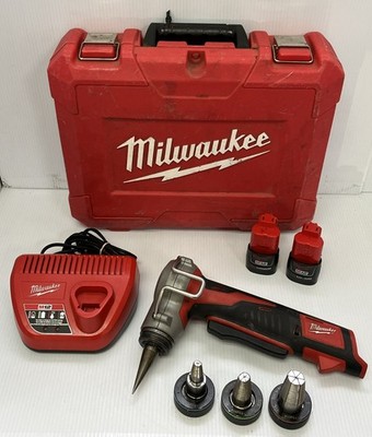(MA6) Milwaukee M12 ProPEX Cordless 1/2-1'' Expansion Tool Kit Complete