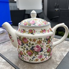 Vintage pretty Sadler Olde Chinz Teapot  
