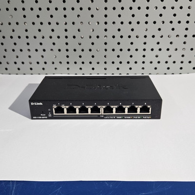 D-Link DGS-1100-08PV2   8-Port Gigabit PoE Switch   Herstellerüberholt Ohne Netz