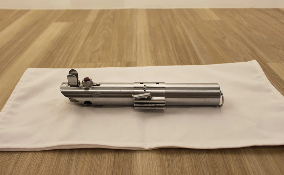 Original Graflex 3-Cell Flash Vintage - Luke Skywalker Lightsaber - Image 2 of 4