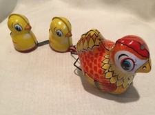 Mama Chicken W/2 Babies Action Wind-Up Vintage Litho Toy  works 