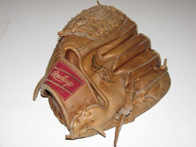 rawlings cesar cedeno glove