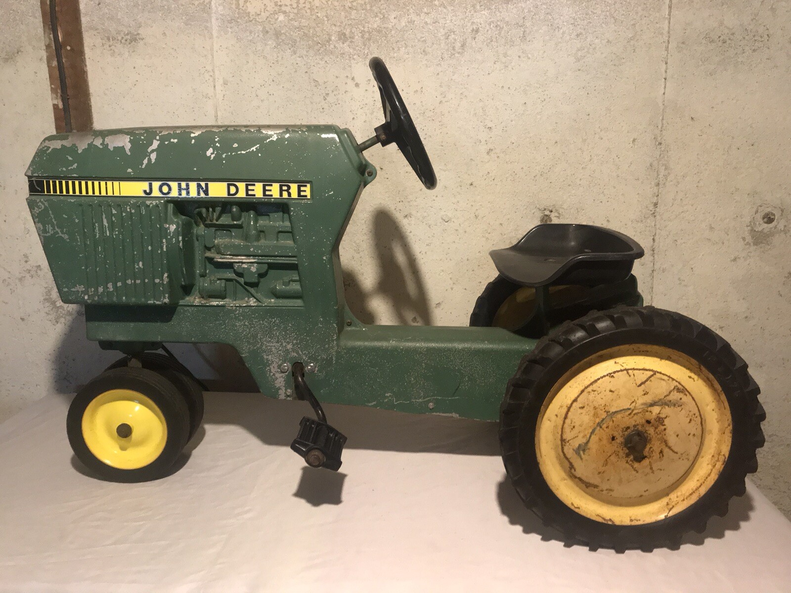 John Deere Cast Iron Toy Pedal Tractor Wow Blog