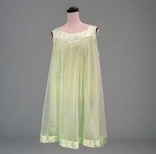 Vintage 60  s Gossard Artemis Mint Green Chiffon Lace Sheer Nightgown Lingerie M