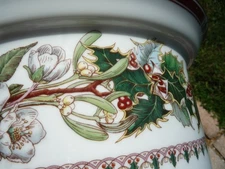 SPODE CHRISTMAS ROSE PATTERN ENGLAND FINE BONE CHINA COOKIE JAR WITH LID X-RARE!