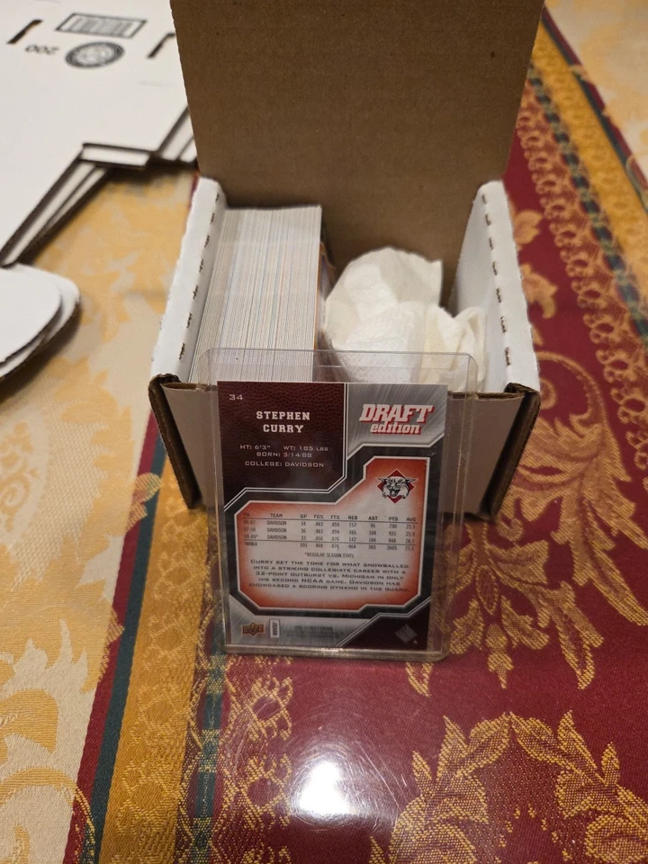 Juego completo de tarjetas de novato Stephen Curry 2009 Upper Deck Draft Edition 1-68 Foto 3 de 3