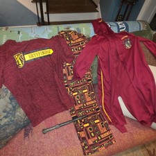Adult medium Harry Potter Gryffindor Quidditch Robe Costume