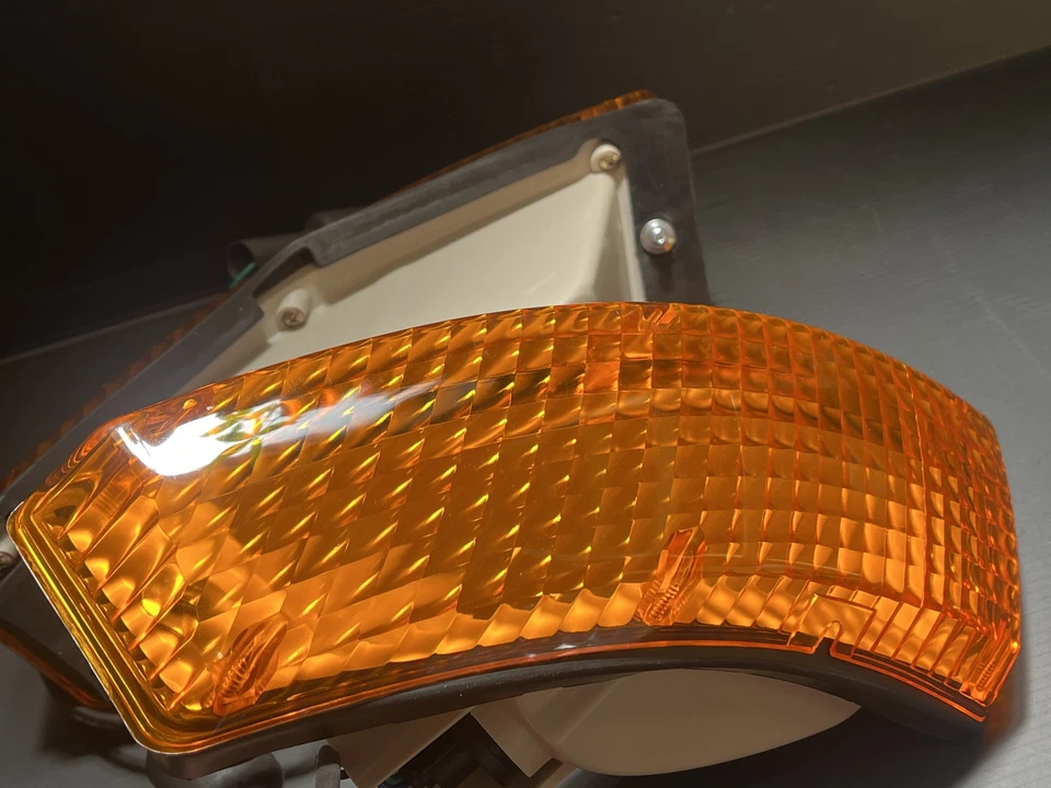 Luz de señal de giro delantera ámbar DATSUN 240Z S30Z 260Z para luces indicadoras Nissan Foto 4 de 4