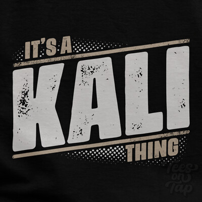 IT'S A KALI THING T-SHIRT Name Nachname lustig Familie Geschenkidee