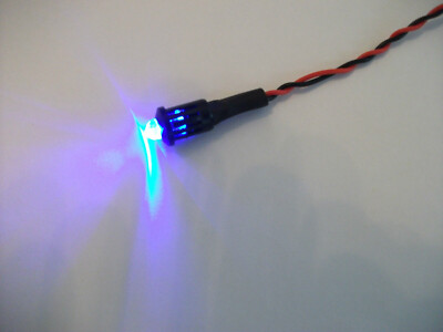 4 X FAKE ALARM, BLINKENDE BLAUE LED 12V MIT SCHWARZER EINFASSUNG