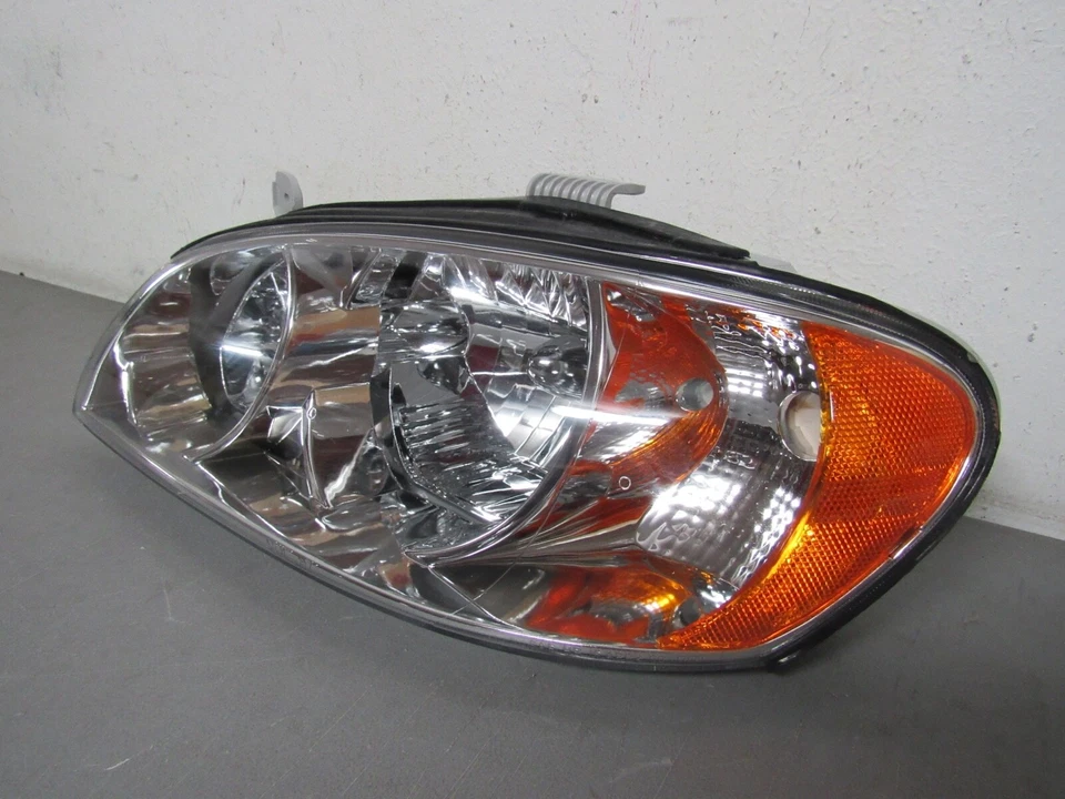 FARO LATERAL IZQUIERDO KIA SPECTRA 2002 2003 2004 Foto 2 de 4