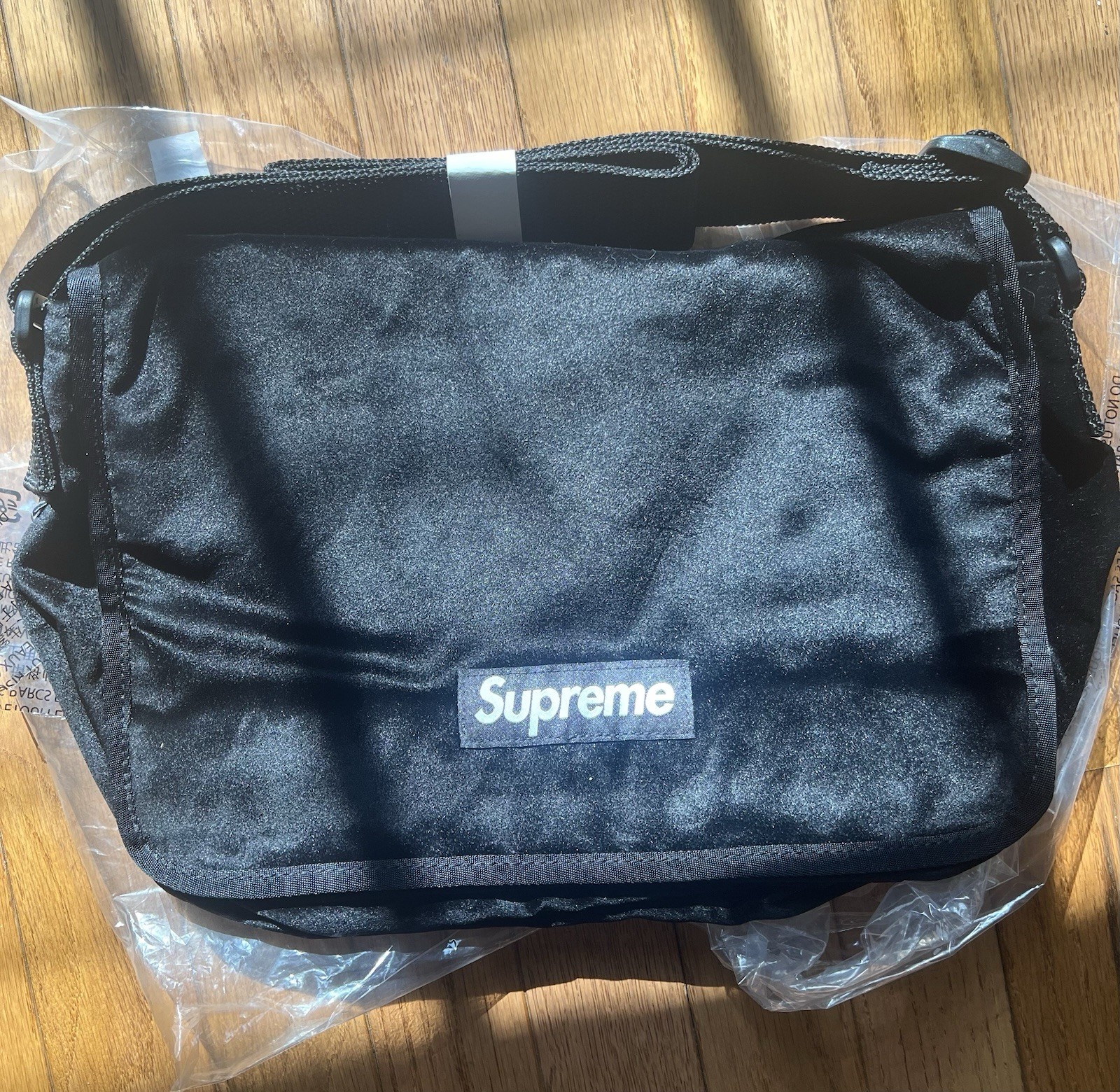 Supreme velvet small messenger bag black