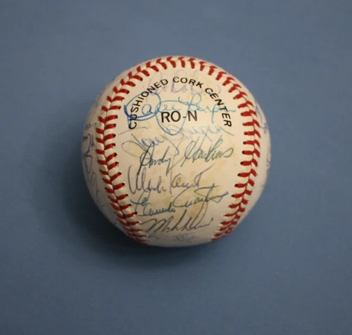 1988 San Diego Padres team autographed baseball 30 sigs ex-mt with Tony Gwynn