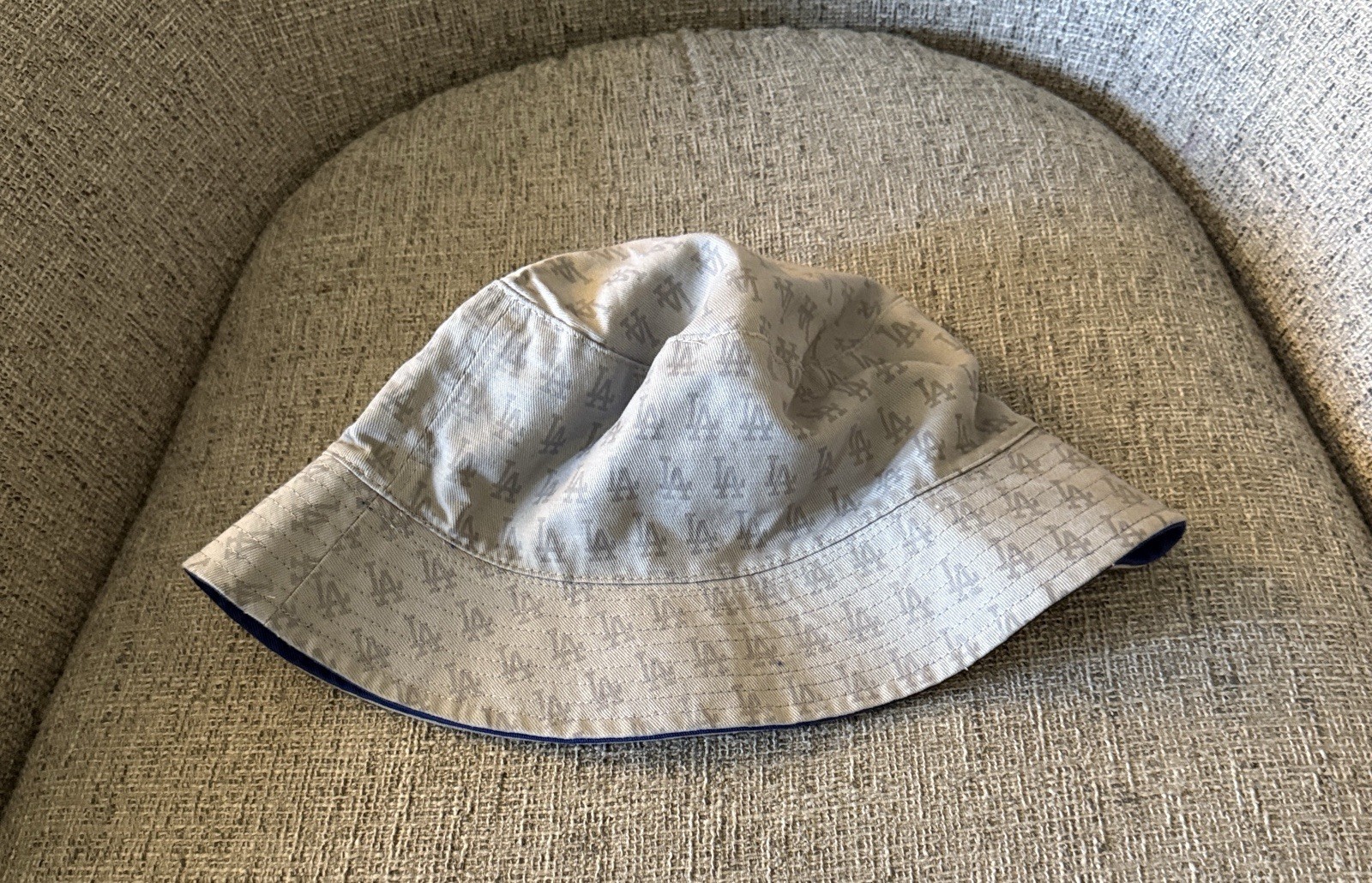 LA Dodgers monogram all over print reversible buc… - image 2