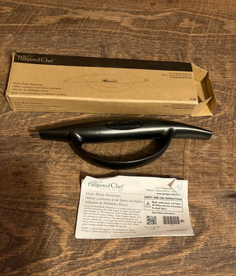 PAMPERED CHEF- MULTI-BLADE SHARPENER- IN ORIGINAL BOX- 1135