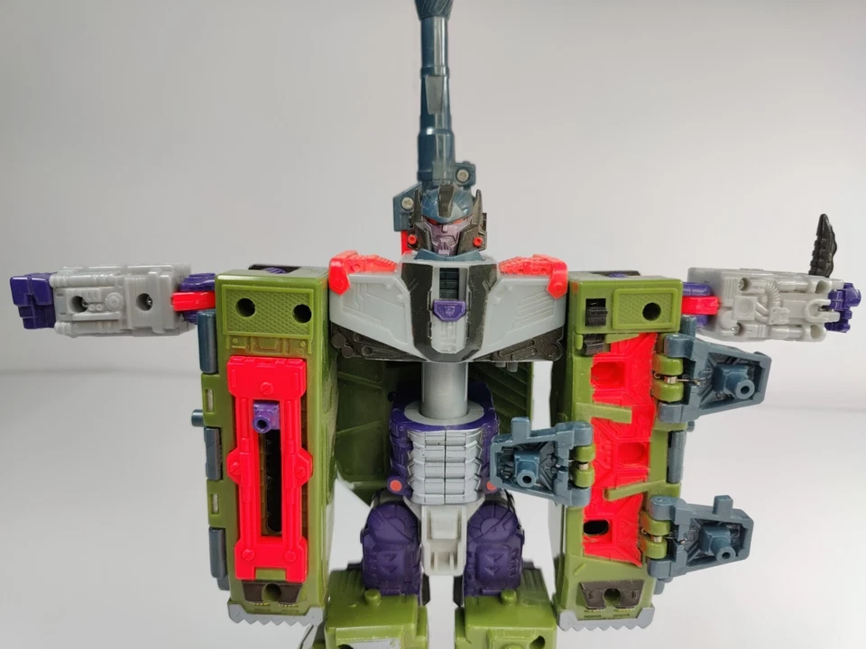 Transformers Evolution Armada Megatron Hasbro Leader Class Action Figure 2002 - Image 2 of 4