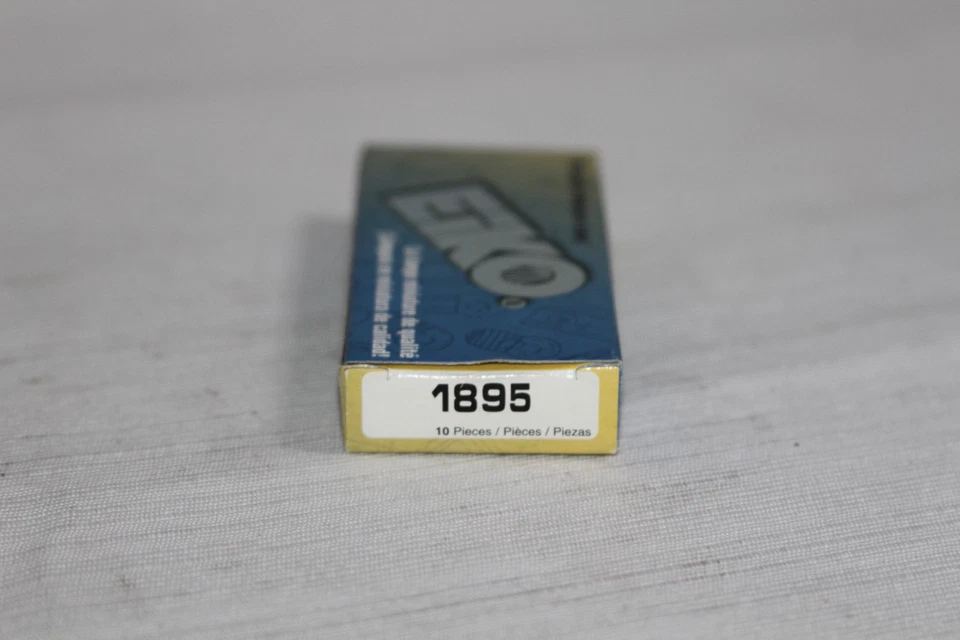 Baioneta miniatura Eiko 1895 G4.5 14V 10 lâmpadas NOVAS - Imagem 3 de 3