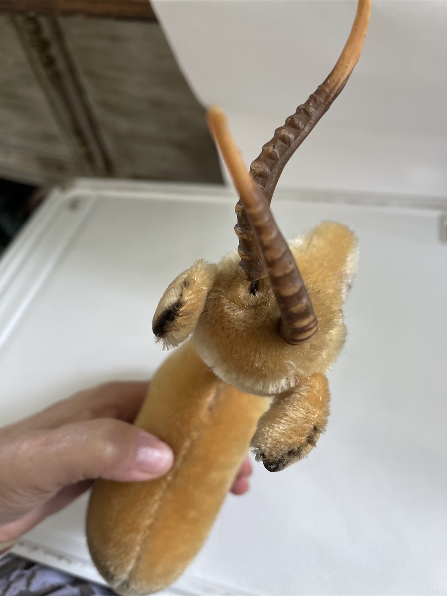 Steiff - シュタイフ★Pronghorn Antelope Yuku★レイヨウのユーク YUKU - Steiff Springbock Pronghorn Antelope. For Sale at