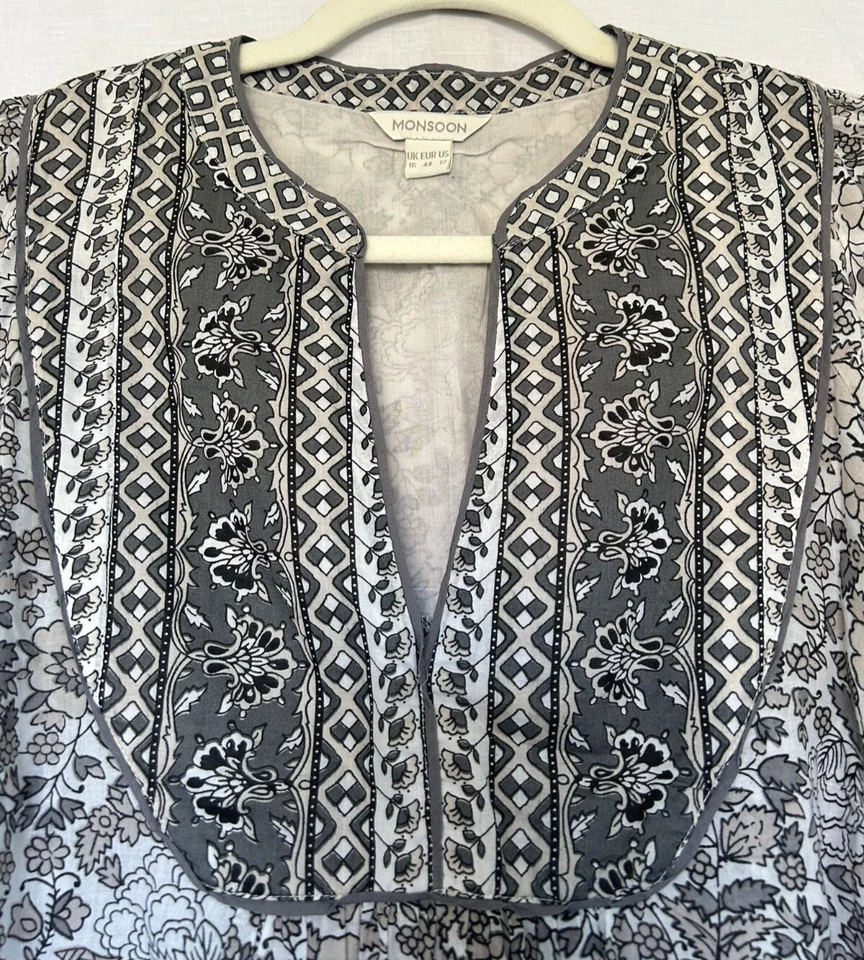 Top túnica MONSOON 16 paloma gris algodón estampado en bloque floral ribete en contraste Foto 2 de 4