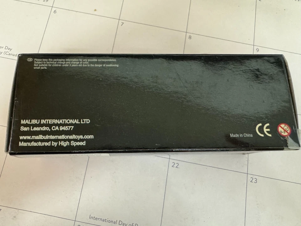 MALIBU INTERNATIONAL ALFA ROMEO SPIDER 1300 JUNIOR 1970 W/CARAVAN 1:87  - Image 4 of 4