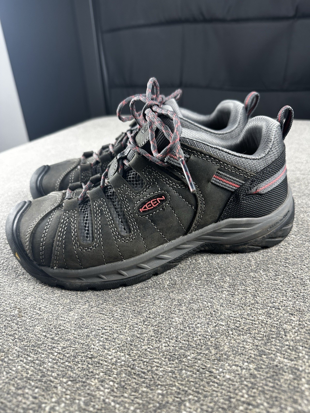 KEEN Hiking Boots Womens 6.5 W Gray Utility Steel Toe Shoes Work ASTM F2413-18-image