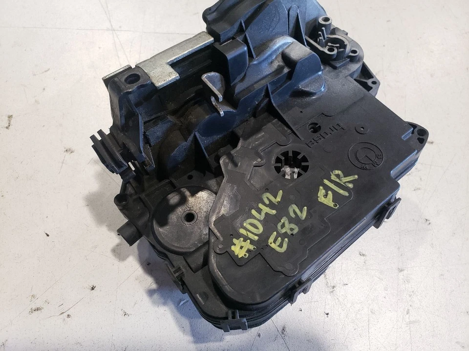 Right Front Door Lock Actuator - 2009 BMW 135I E82 Coupe - OEM - Image 2 of 4