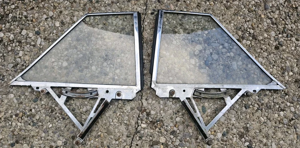 Oldsmobile Starfire Lt & Rt 1964 cuarto de baño trasero ventanas laterales GM OEM Foto 2 de 4