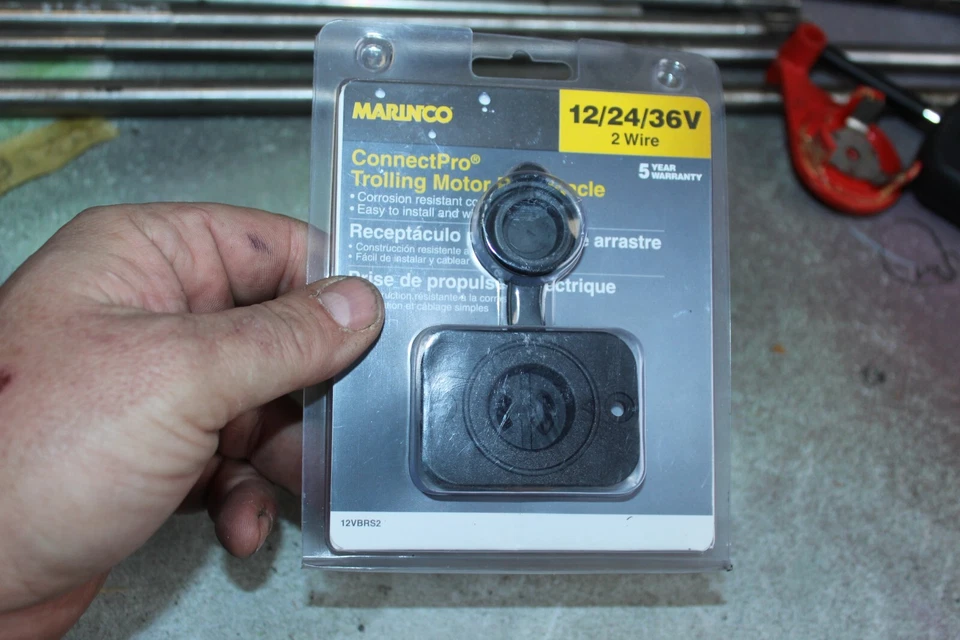 New Marinco 12 24 36v 2 Wire ConnectPro Trolling Motor Receptacle - Image 2 of 4