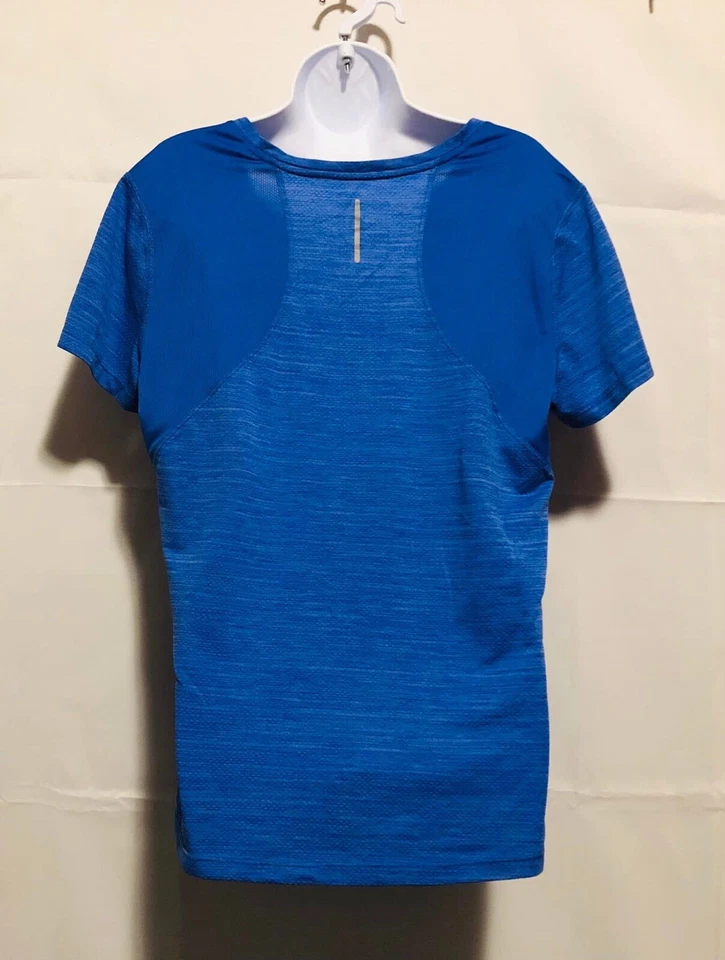 Camisa de manga corta semiajustada Danskin Now para mujer talla XL 16-18 buen estado Foto 4 de 4