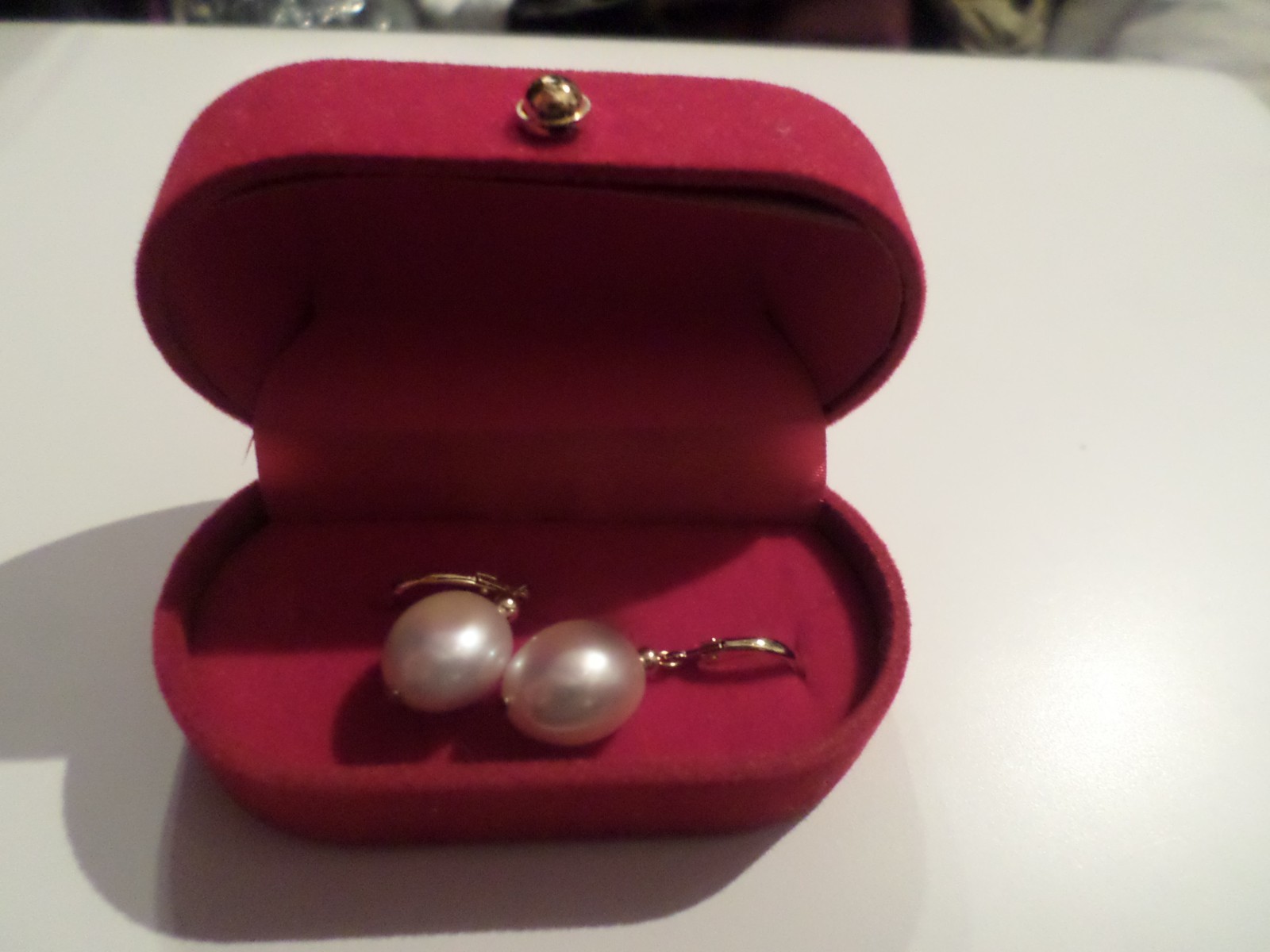 Boucles d oreilles perles de culture de nacre rose, le cadeau d anniversaire idéal pour elle