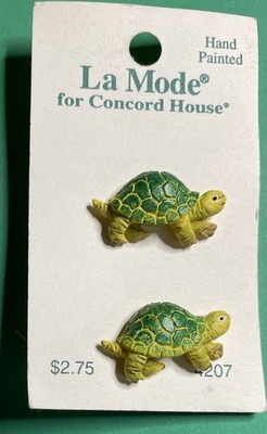 (2) VINTAGE 1'' LaMODE CONCORD HOUSE TURTLE PLASTIC APPLIED SHANK BUTTONS-D5