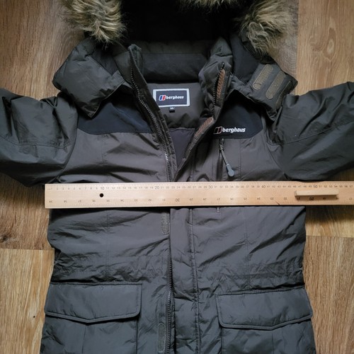 Dark Khaki Berghaus Puffer Jacket Fur Hooded Mid-length Age 15 Teenager Unisex - Picture 4 of 17