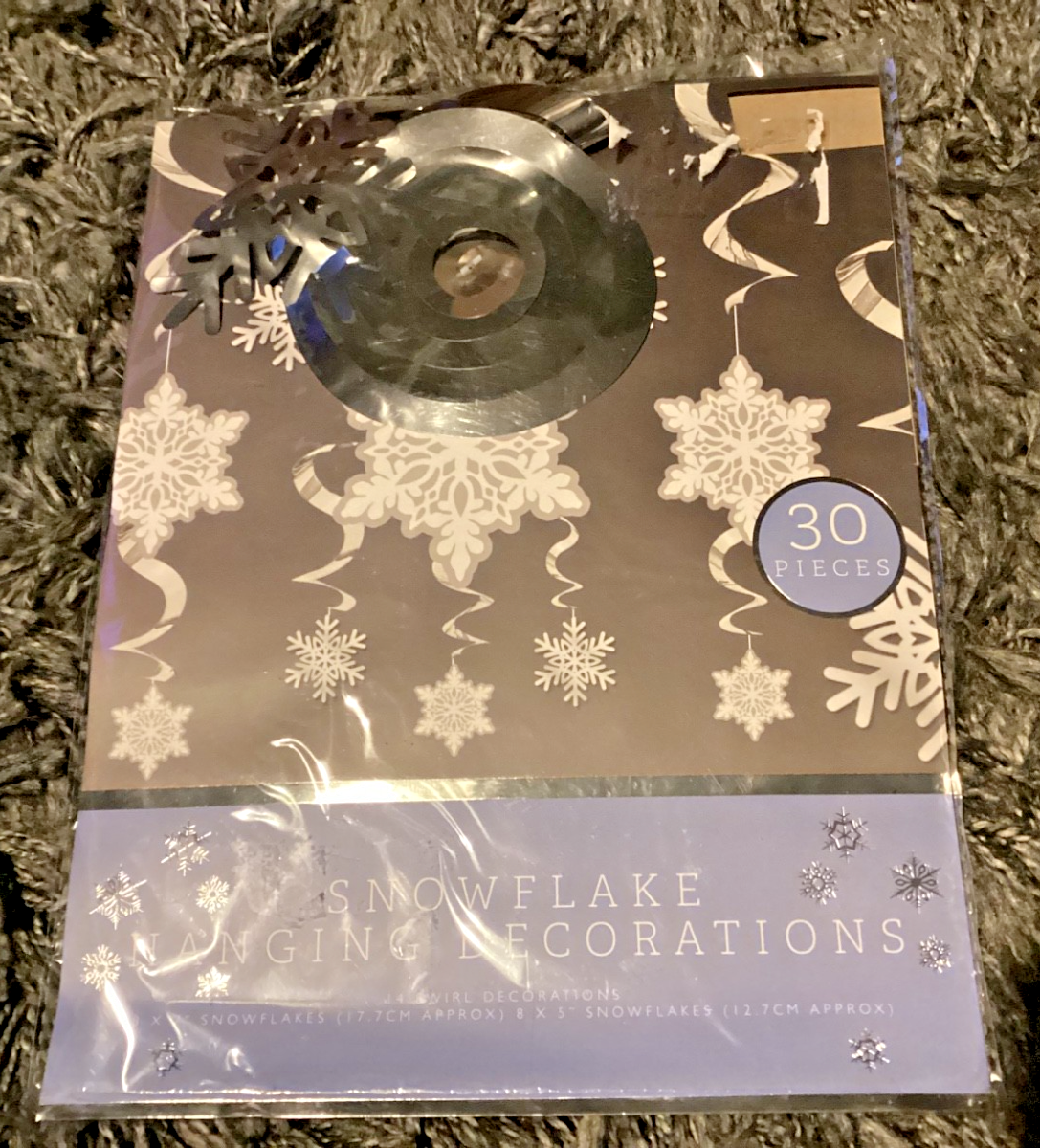 BNIP New Pack of Christmas Hanging Decorations - Silver Snowflakes & Swirl