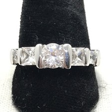 Vintage Gold Plated Cubic Zirconia In Delicate 5 Graduated Stone Ring sz 8